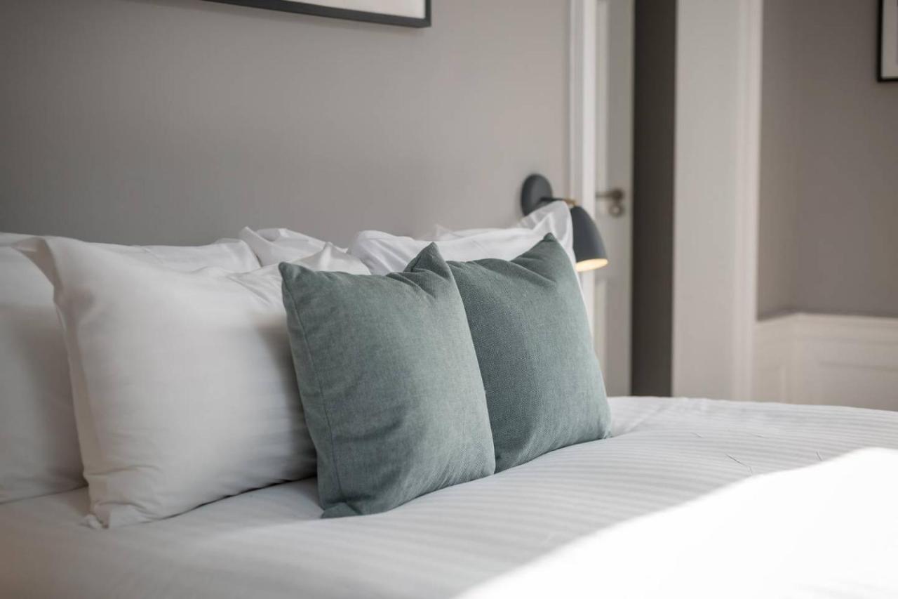 Joivy Spacious And Bright 1Bed Apt, Short Walk From Princes Street Edynburg Zewnętrze zdjęcie